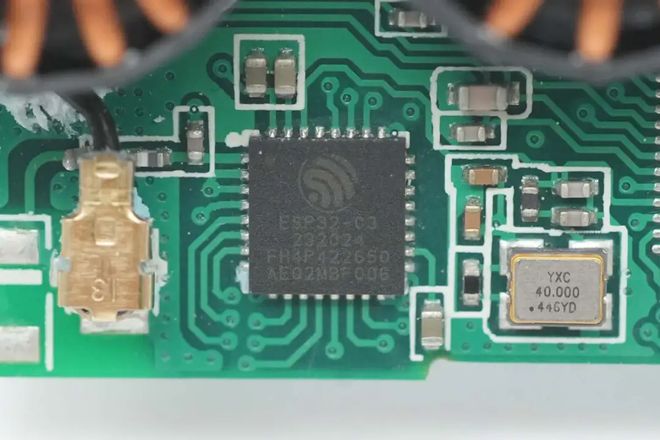 拆解四款数显App充电器内置蓝牙和Wi-Fi芯片揭晓(图13)